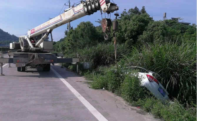 高昌区重载吊车救援 高昌区重载吊车救援